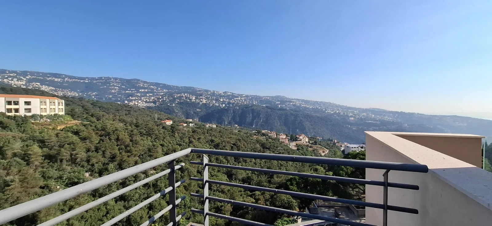 Duplex for Sale in Jeita, Lebanon — الصورة 10