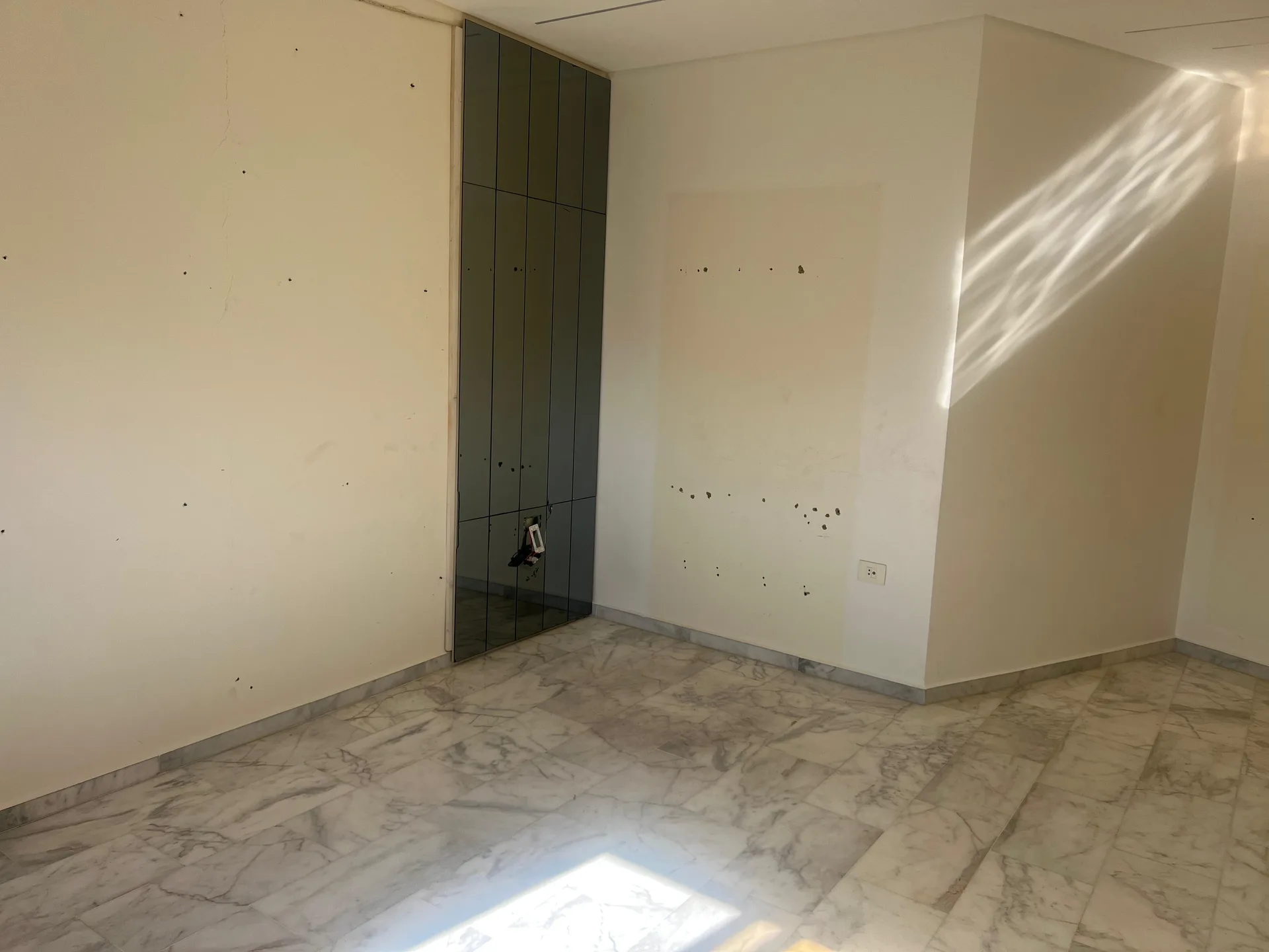 Apartment for Sale in Hadath, Lebanon — الصورة 3