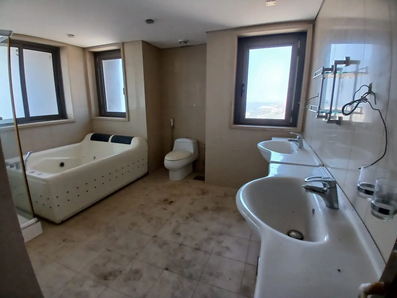 Apartment for Sale in Dbayeh, Lebanon — الصورة 5