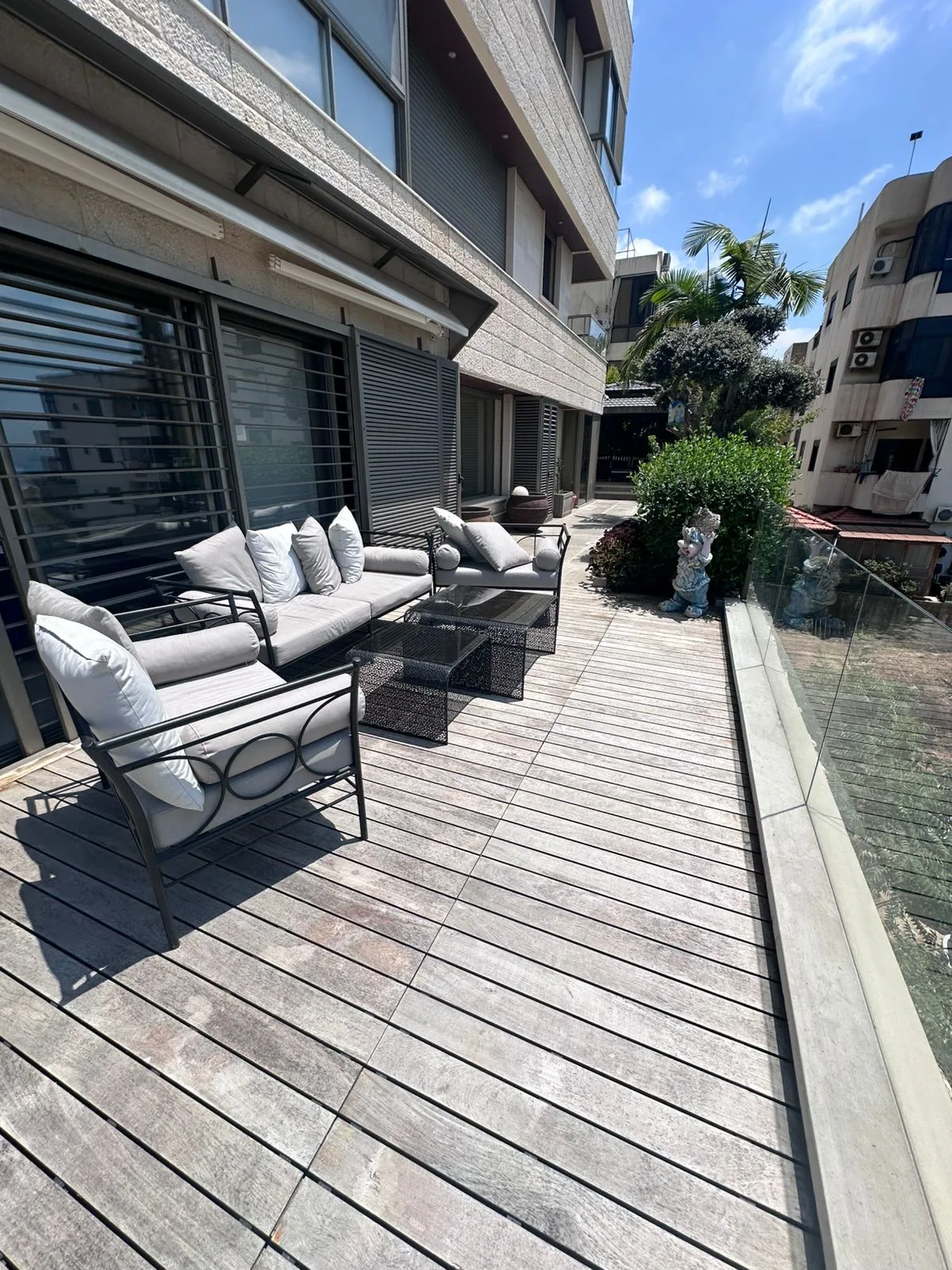 Apartment for Sale in Aaoukar, Lebanon — الصورة 7