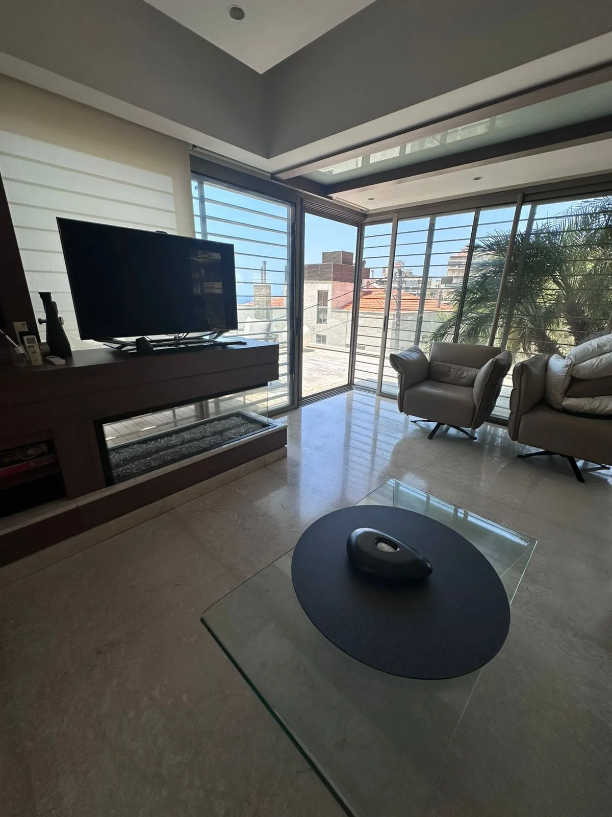 Apartment for Sale in Aaoukar, Lebanon — الصورة 2
