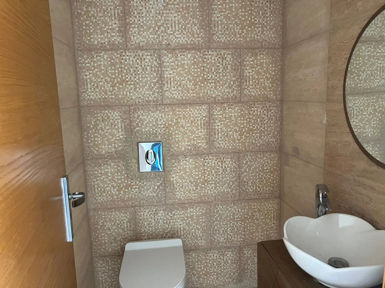 Apartment for Sale in Mansourieh, Lebanon — الصورة 5