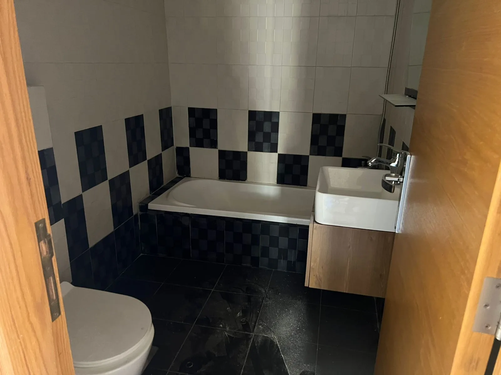 Apartment for Sale in Mansourieh, Lebanon — الصورة 8