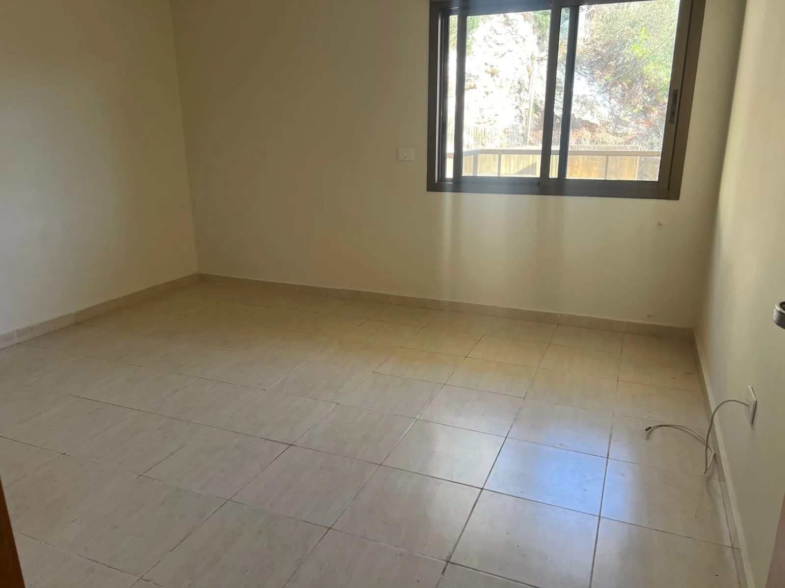 Apartment for Sale in Mansourieh, Lebanon — الصورة 9
