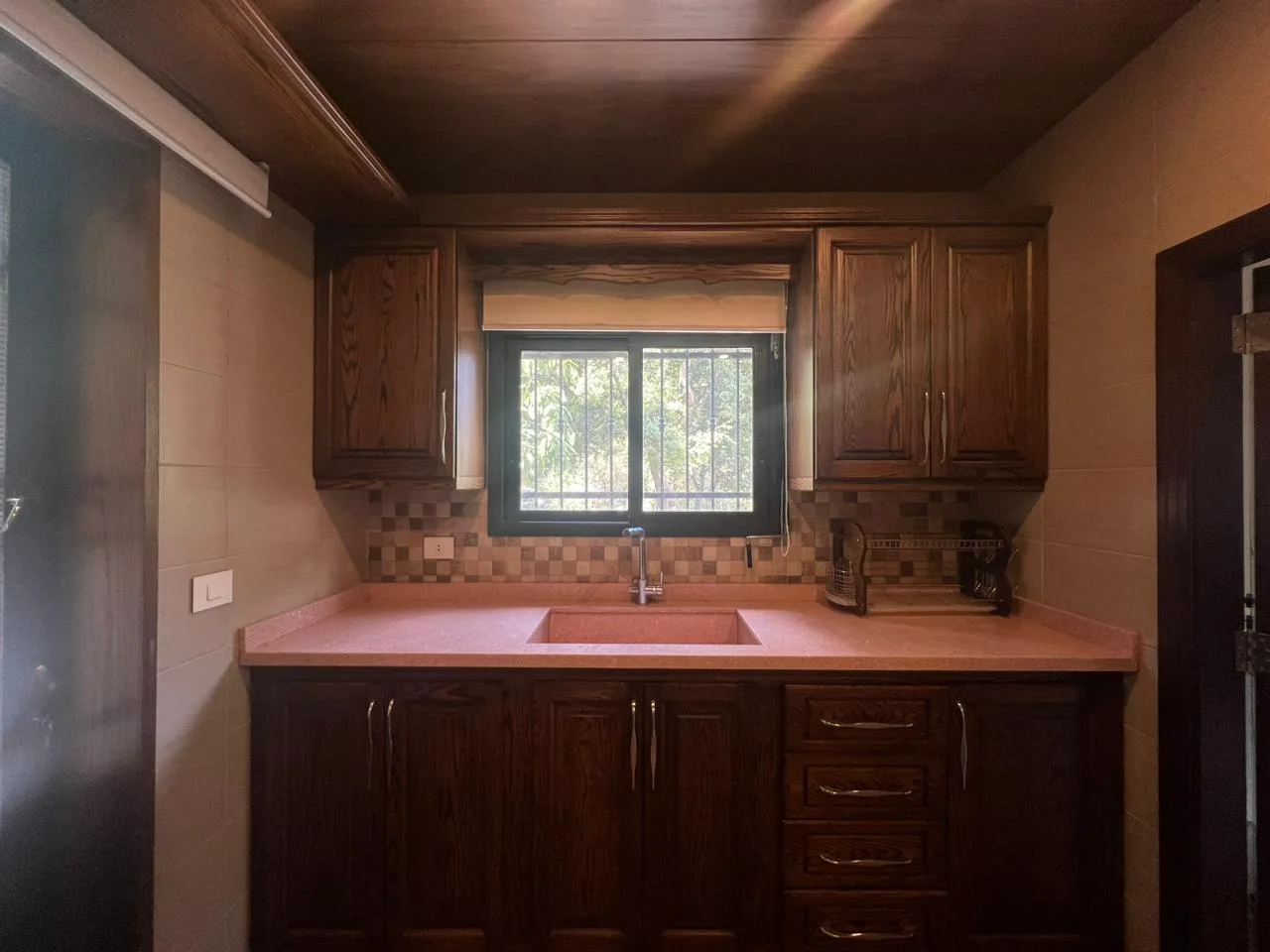 Apartment for Sale in Aatchane, Lebanon — الصورة 6
