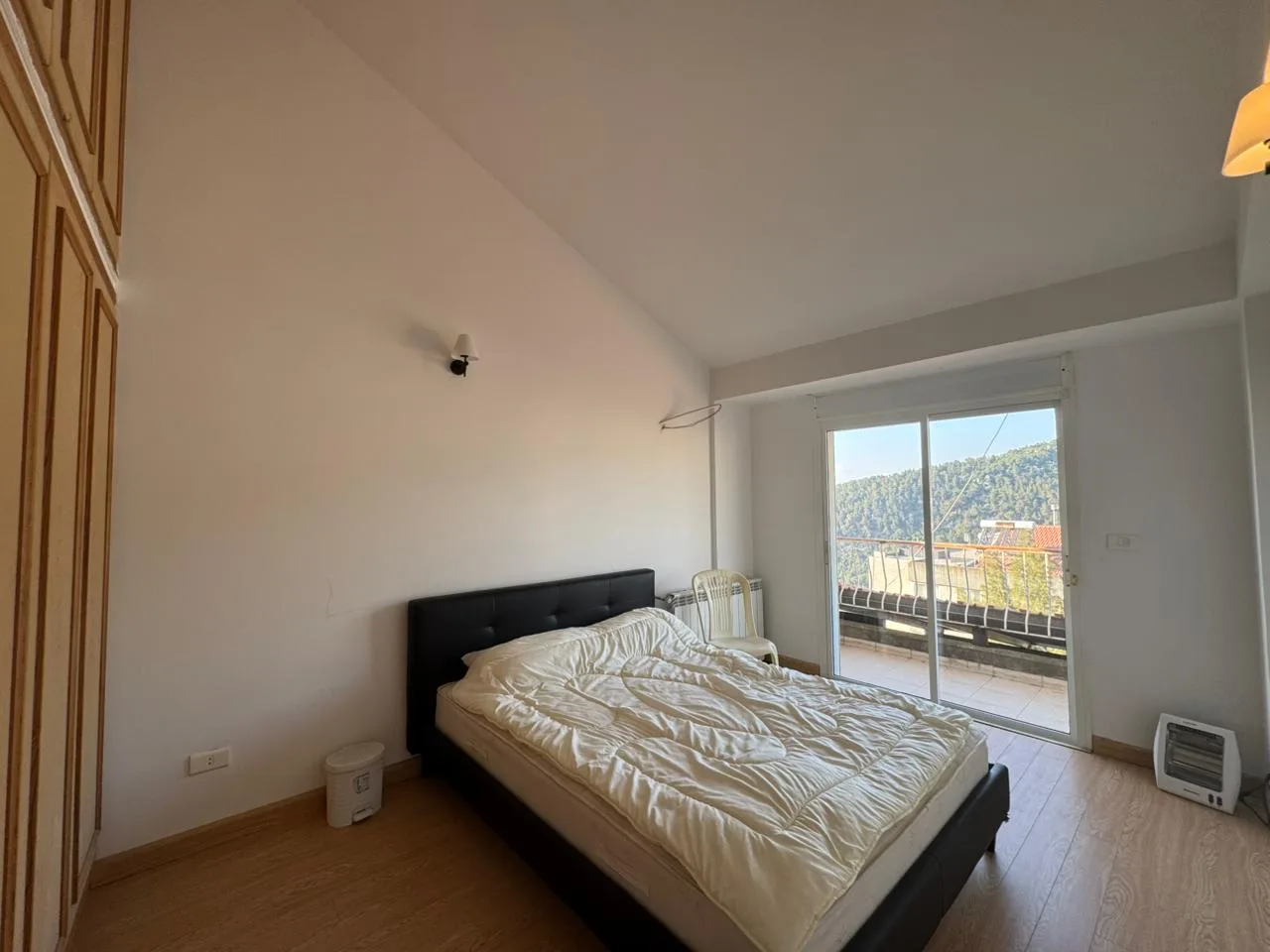 Apartment for Rent in Broummana, Lebanon — الصورة 7
