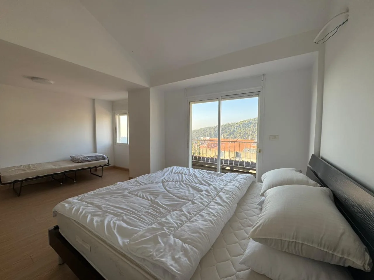 Apartment for Rent in Broummana, Lebanon — الصورة 10