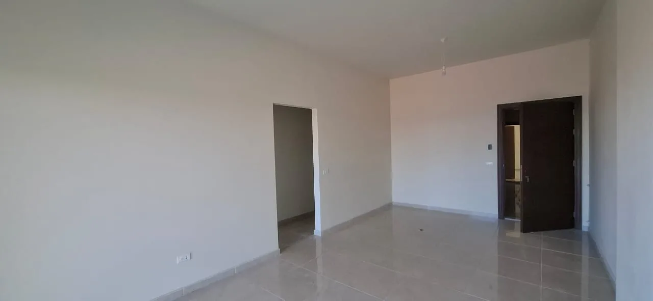 Apartment for Sale in Daoura, Lebanon — الصورة 3