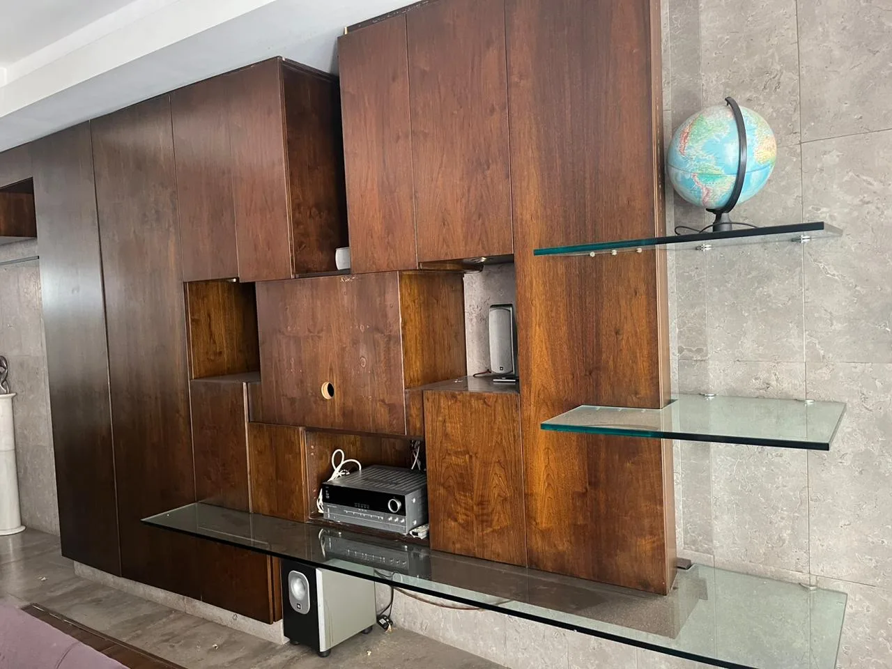 Apartment for Sale in Hamra, Beirut, Lebanon — الصورة 4