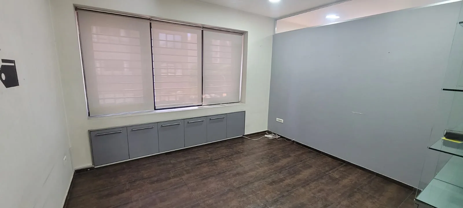 Office for rent in Sin El Fil — الصورة 6