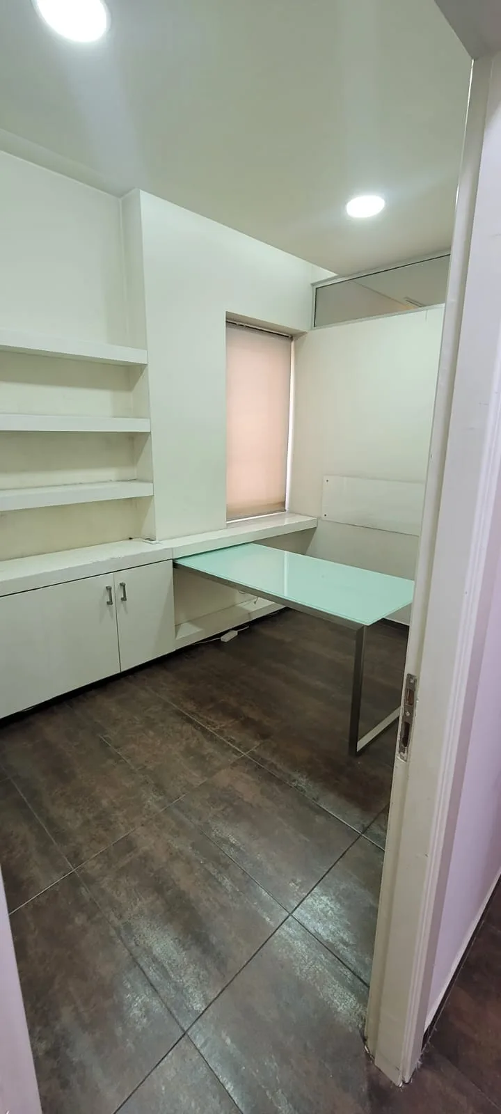 Office for rent in Sin El Fil — الصورة 8