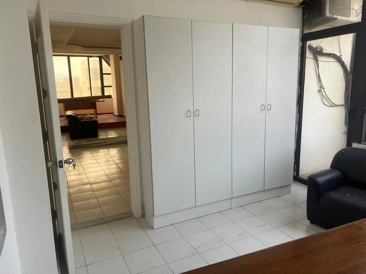 Office for rent in Ain el remmeneh — الصورة 2