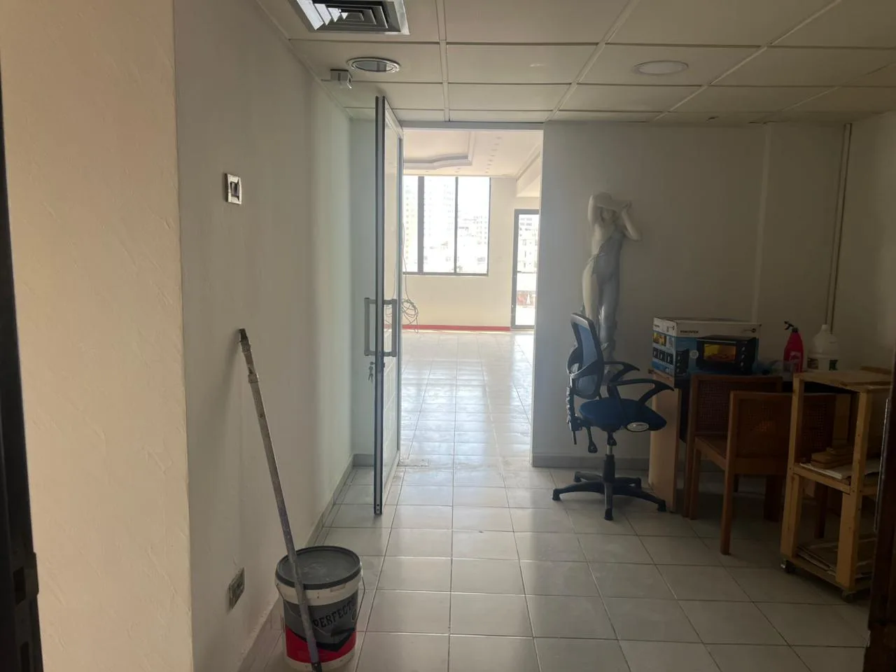 Office for rent in Ain el remmeneh — الصورة 5