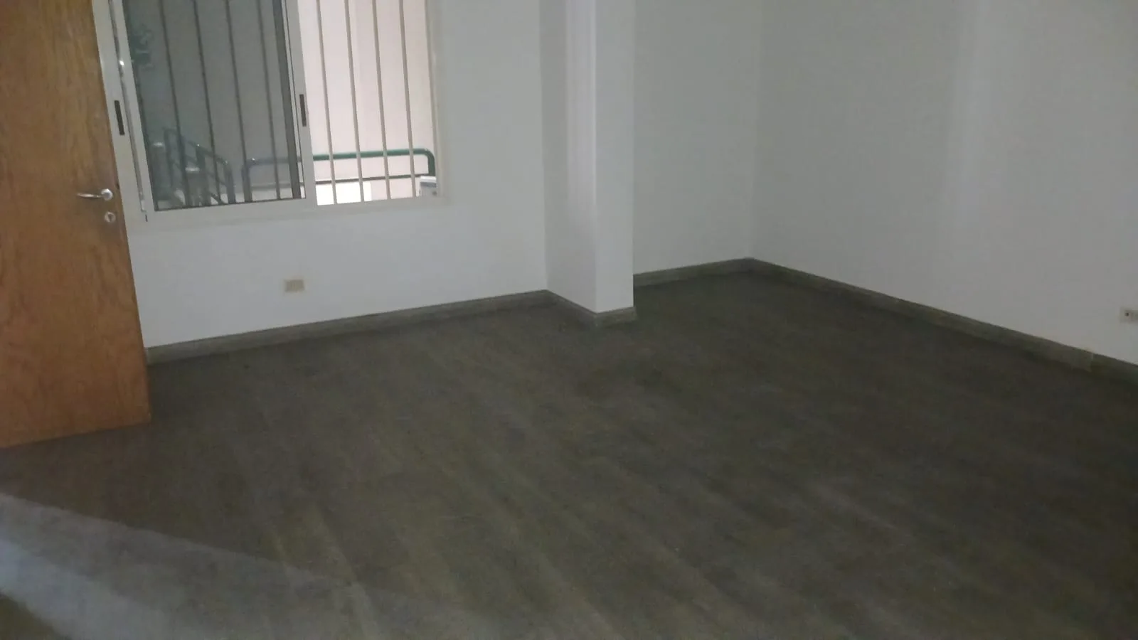 Office for sale in Beit Meri — الصورة 2