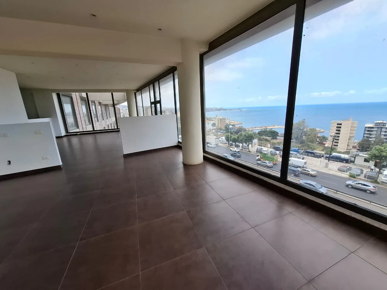 Office for rent in Haret Sakher — الصورة 2