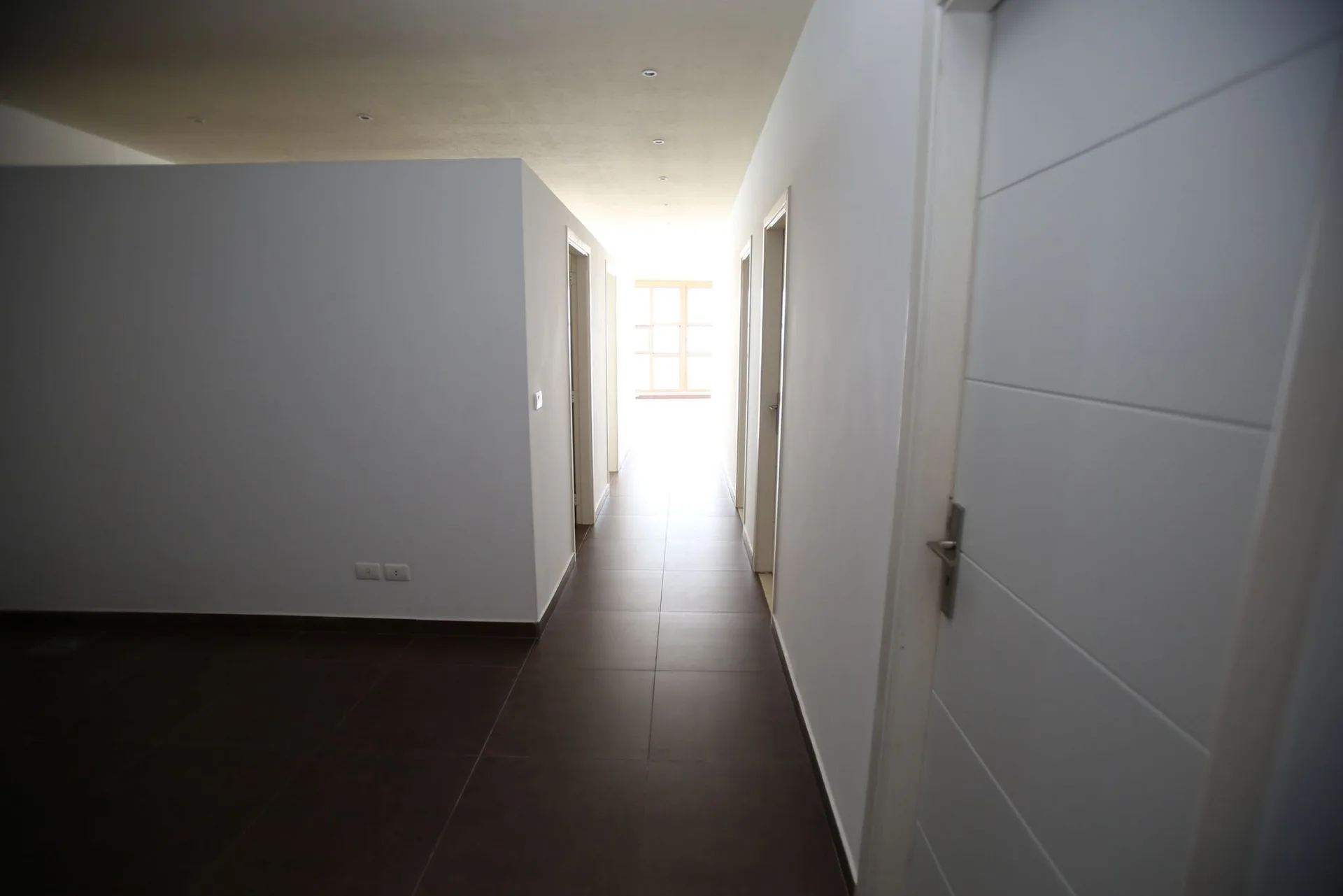 Office for rent in Haret Sakher — الصورة 9
