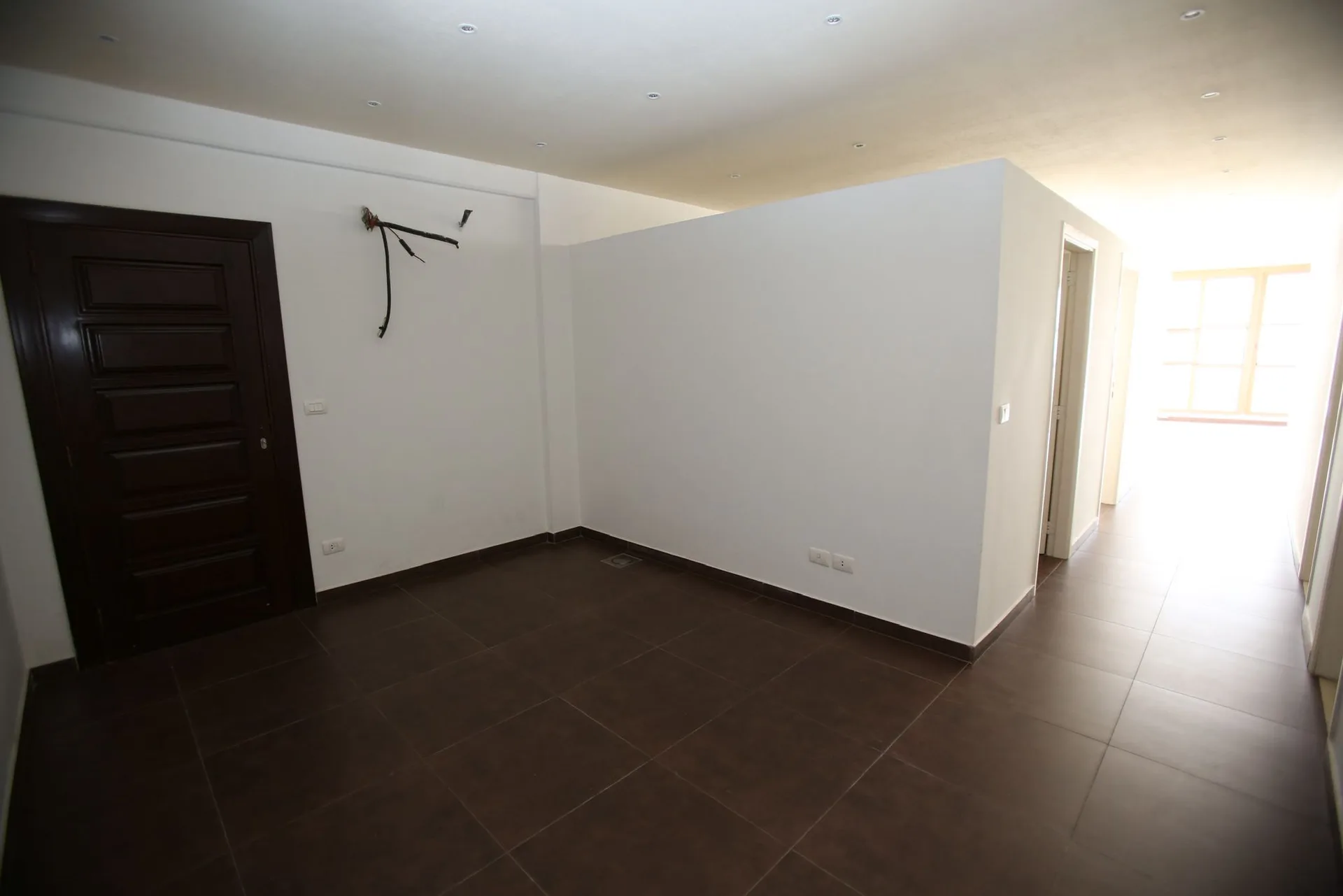 Office for rent in Haret Sakher — الصورة 10