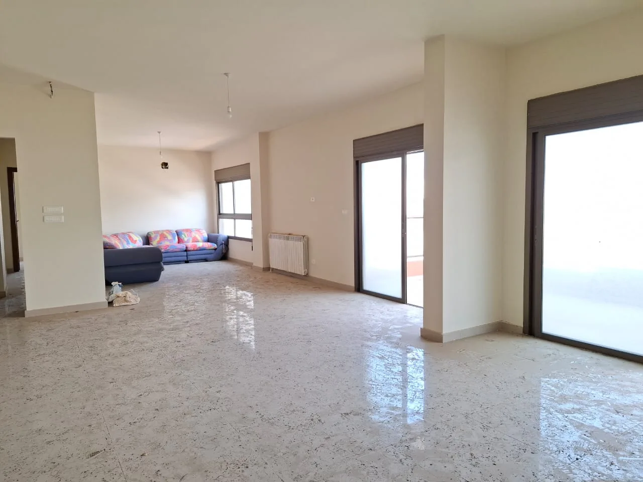 Apartment for Sale in Zouk Mikael — الصورة 2