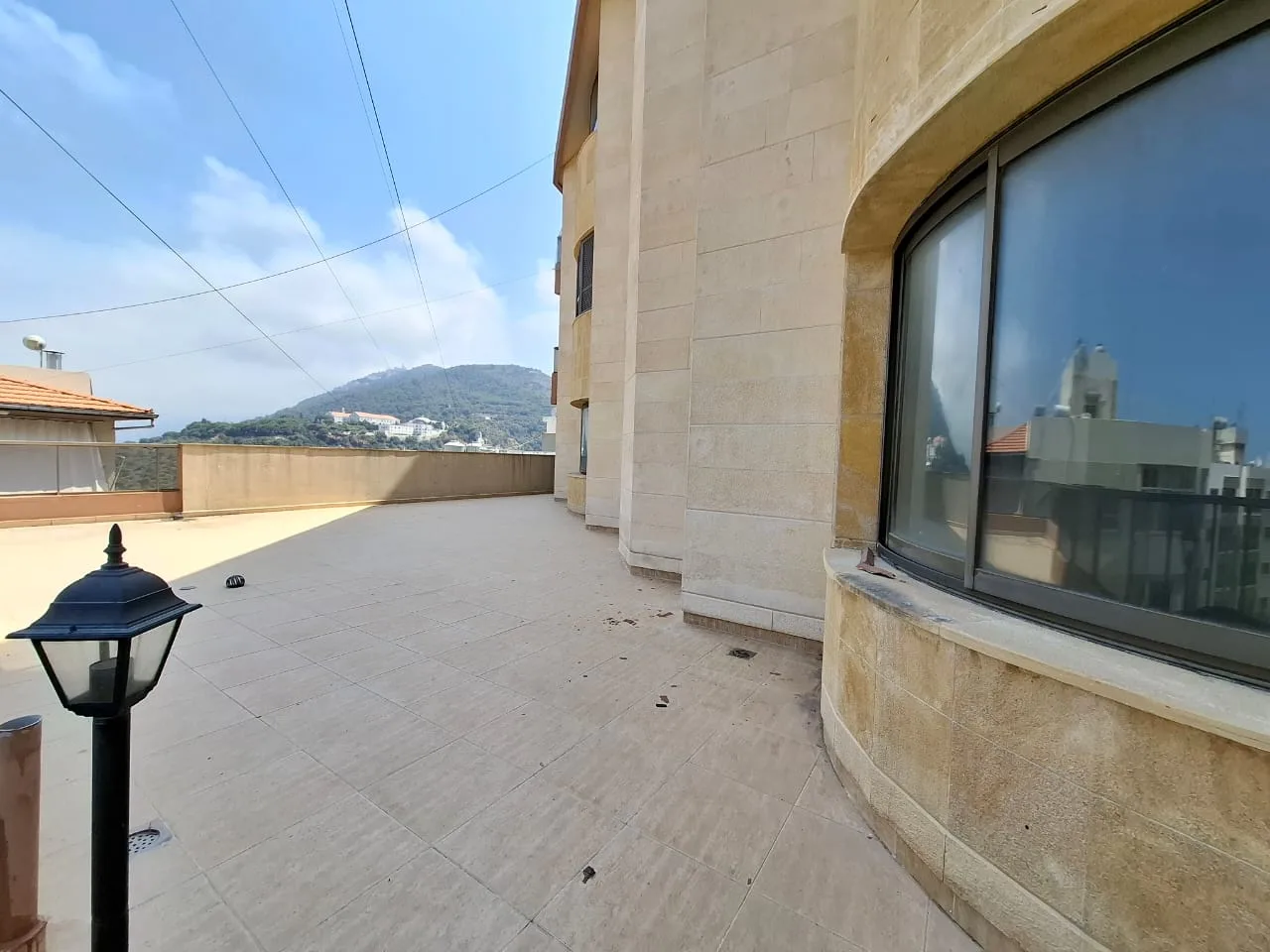 Apartment for Sale in Zouk Mikael — الصورة 7
