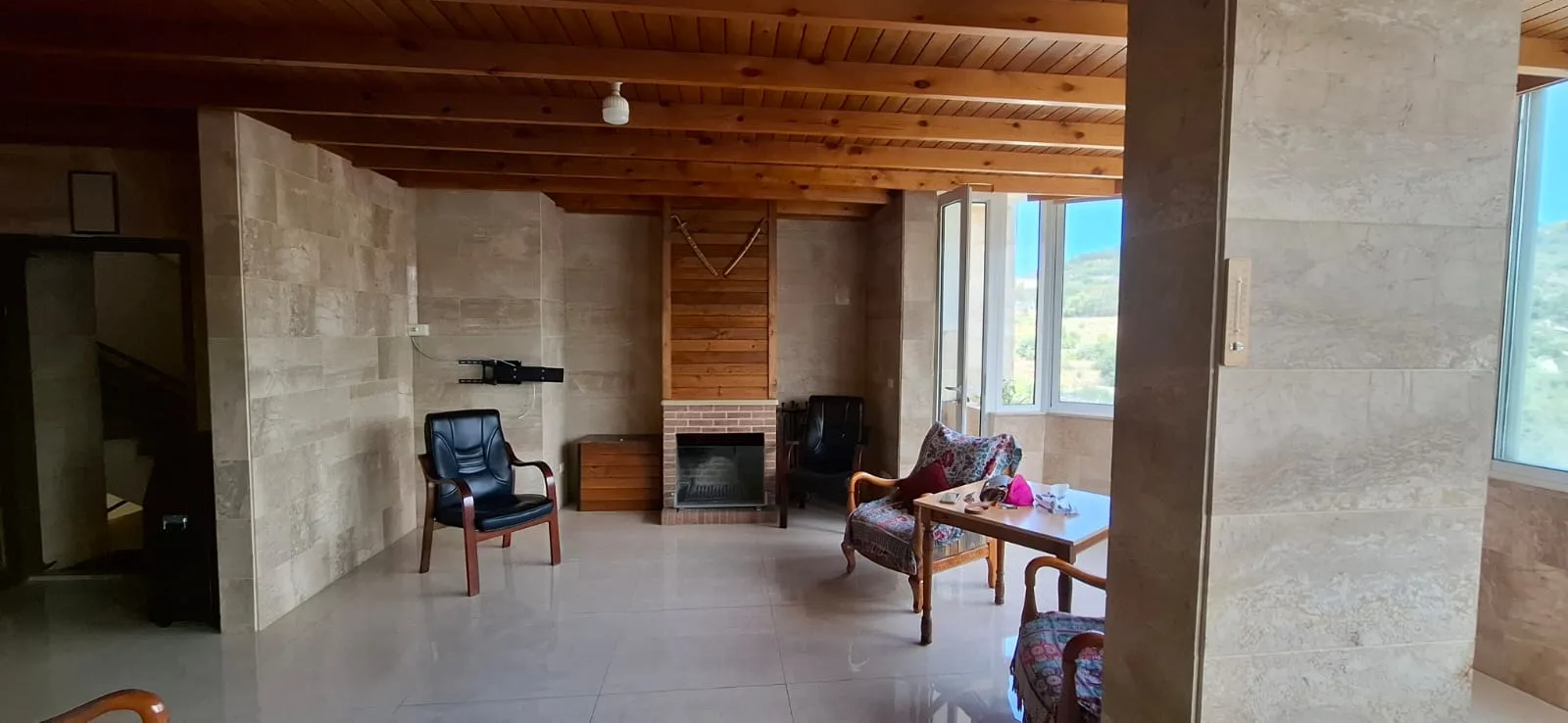 Apartment for Rent in Dik El Mehdi, Lebanon — الصورة 2