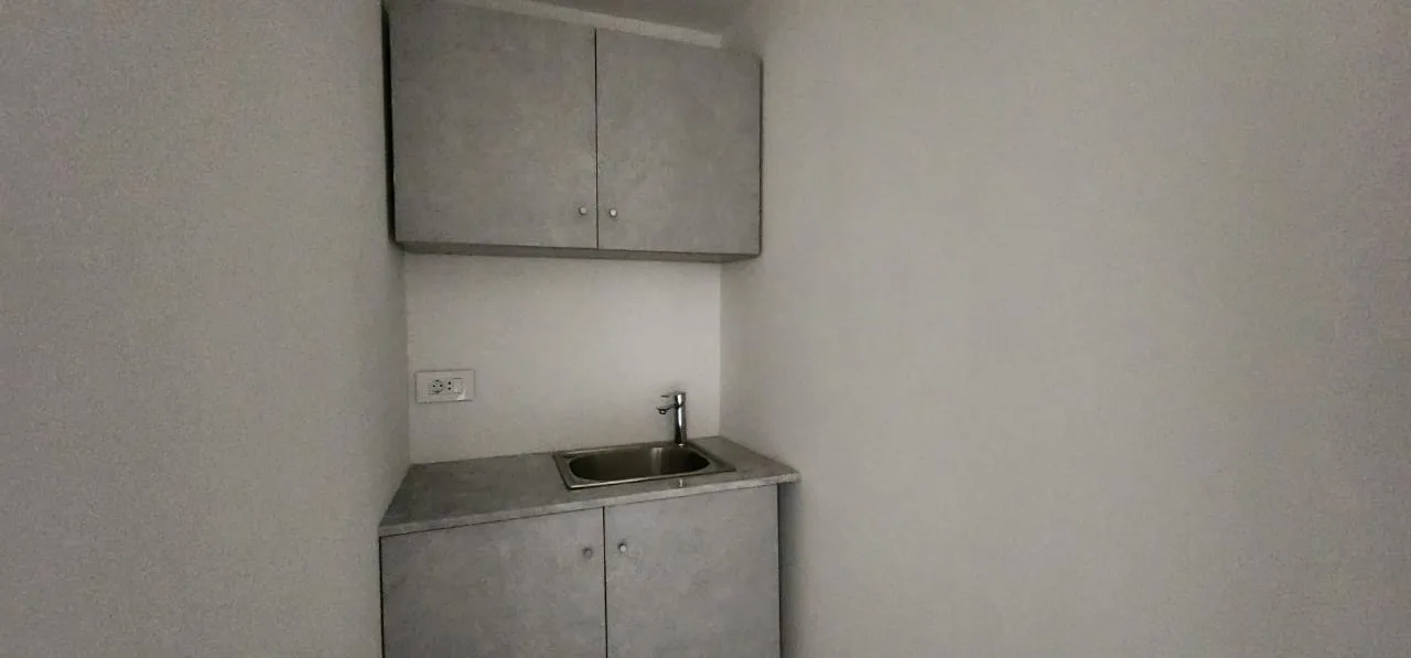 Office for rent in Hazmieh — الصورة 5