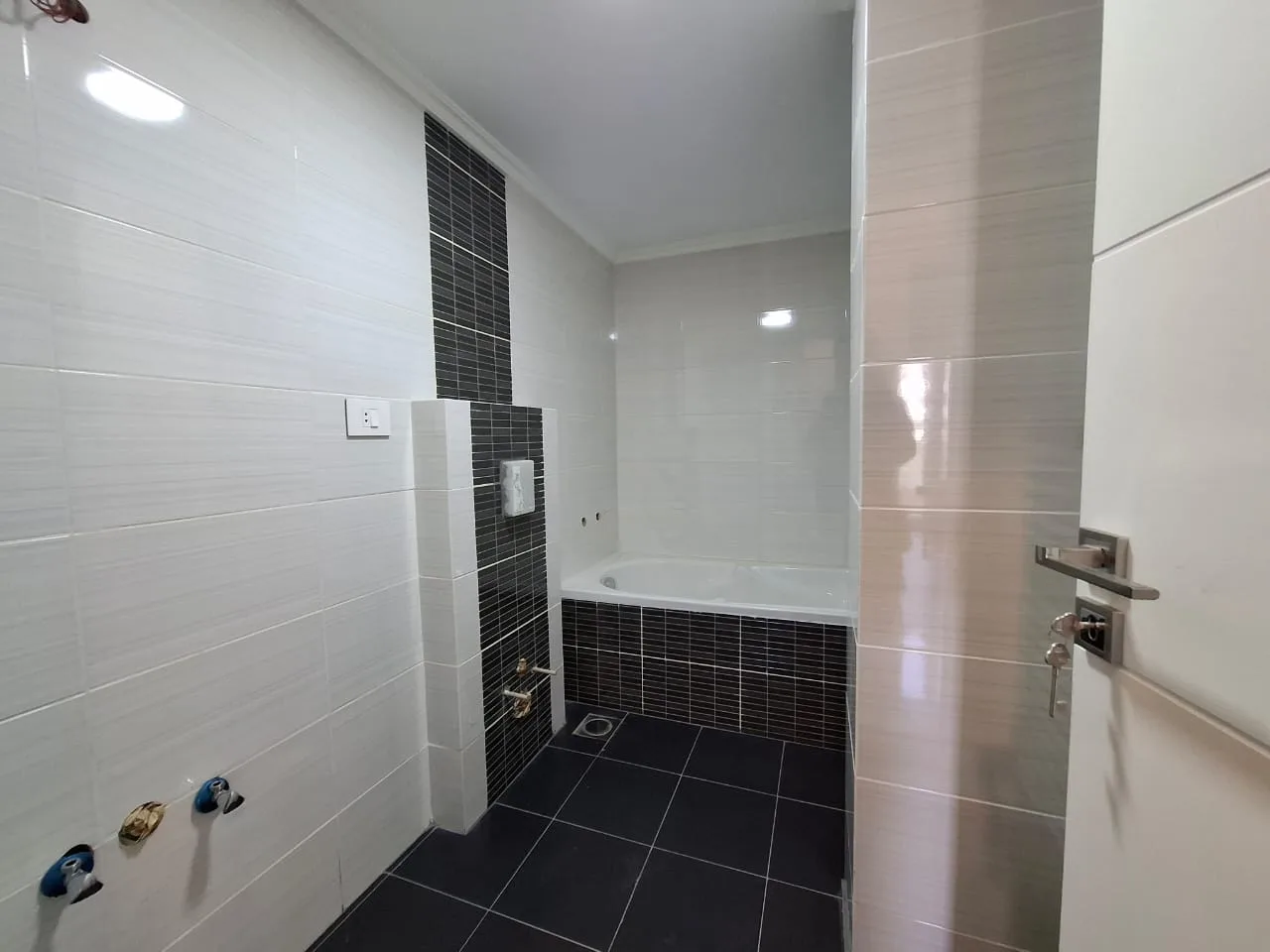 Apartment for Sale in Sahel Aalma — الصورة 5