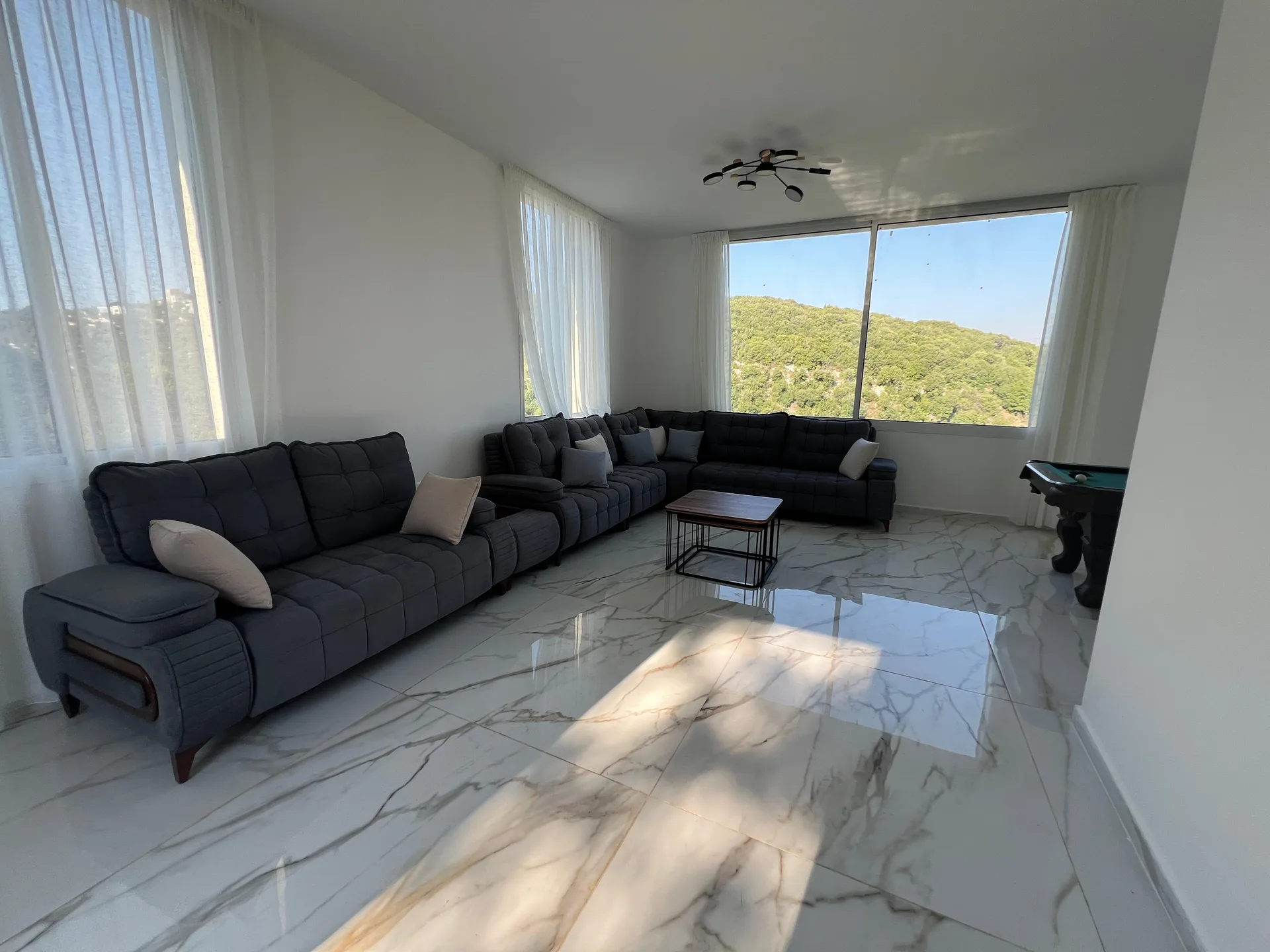 Villa for Sale in Aabrine — الصورة 2