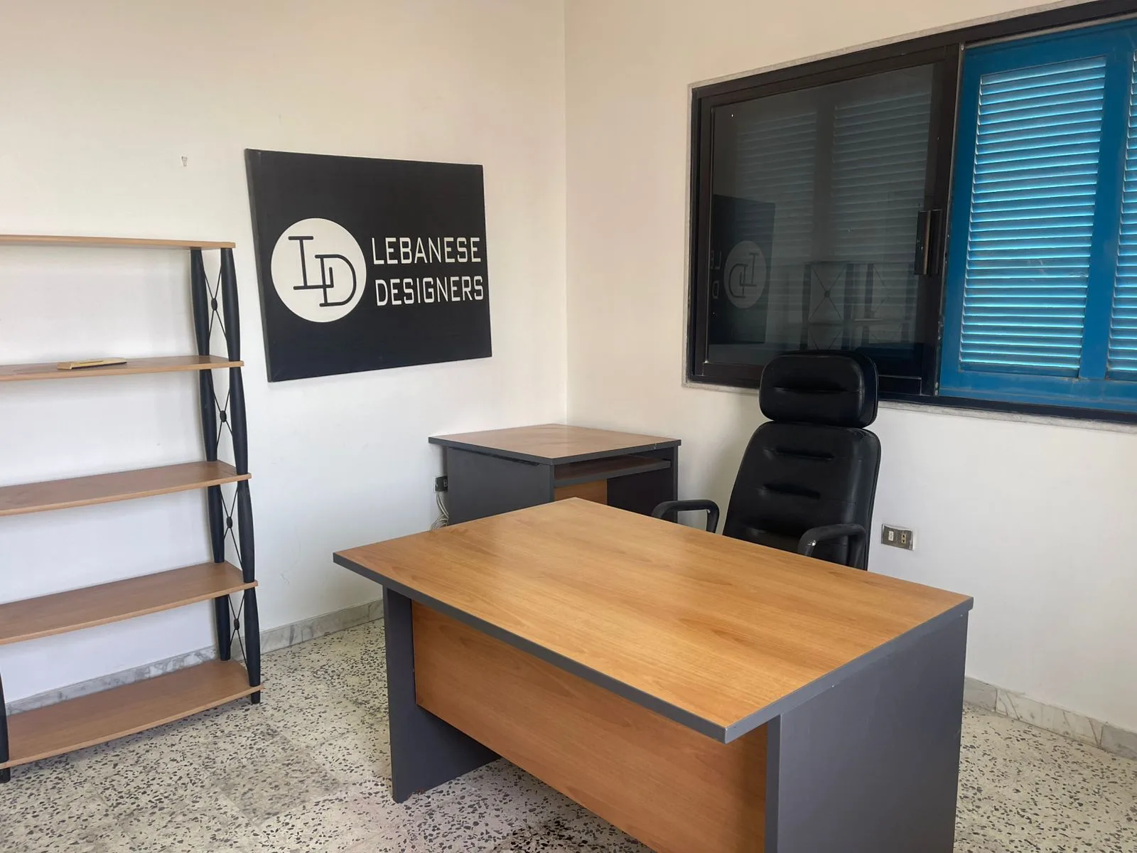 Office for rent in Hamra — الصورة 5