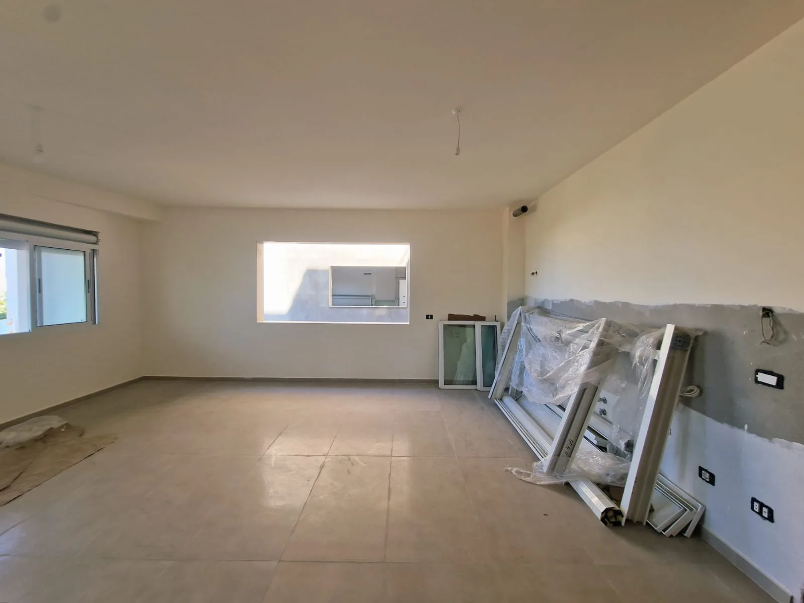Apartment for Sale in Batroun, Lebanon — الصورة 4