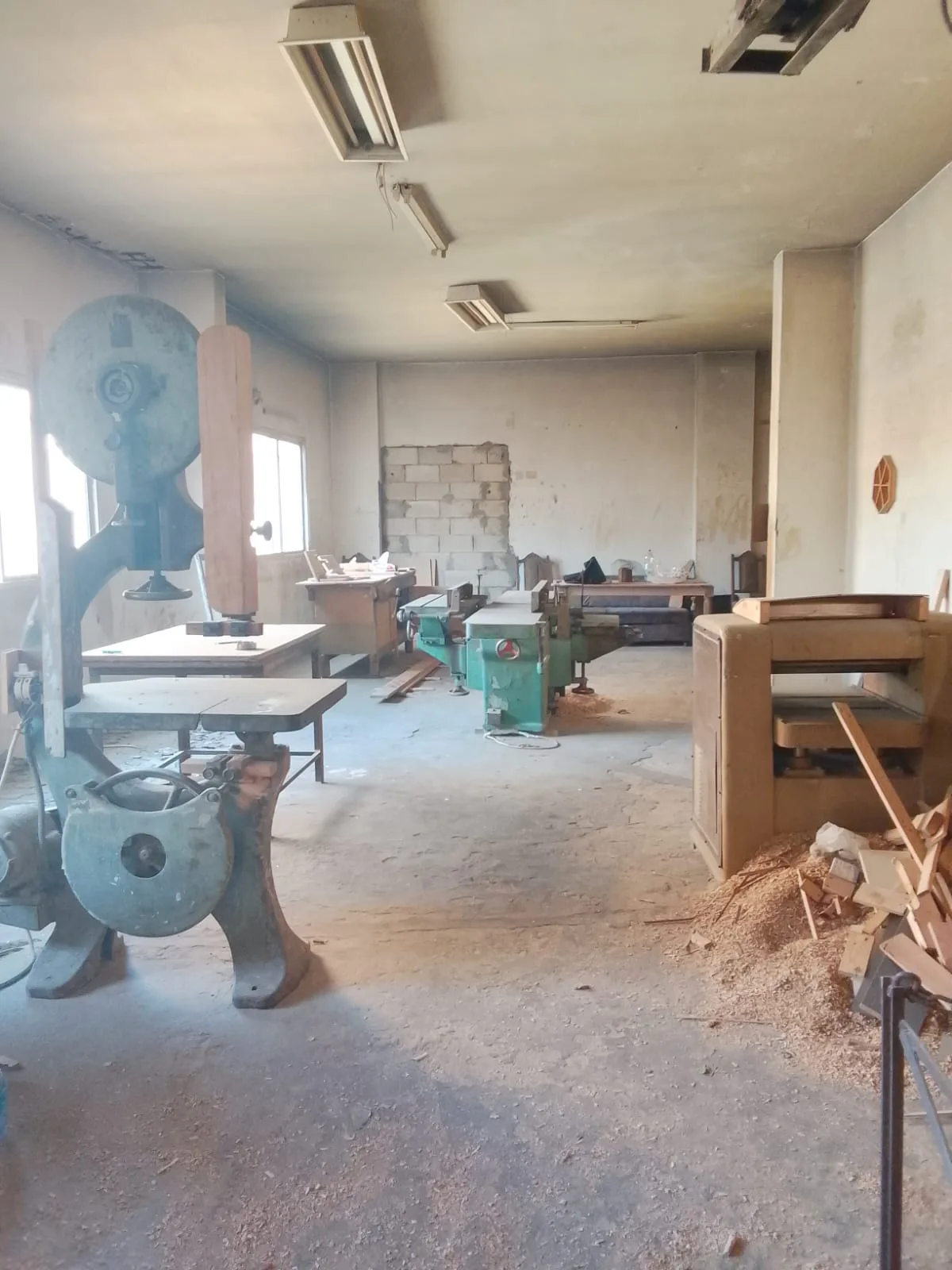 Warehouse for sale in Sad El Baouchriye, Lebanon — الصورة 4