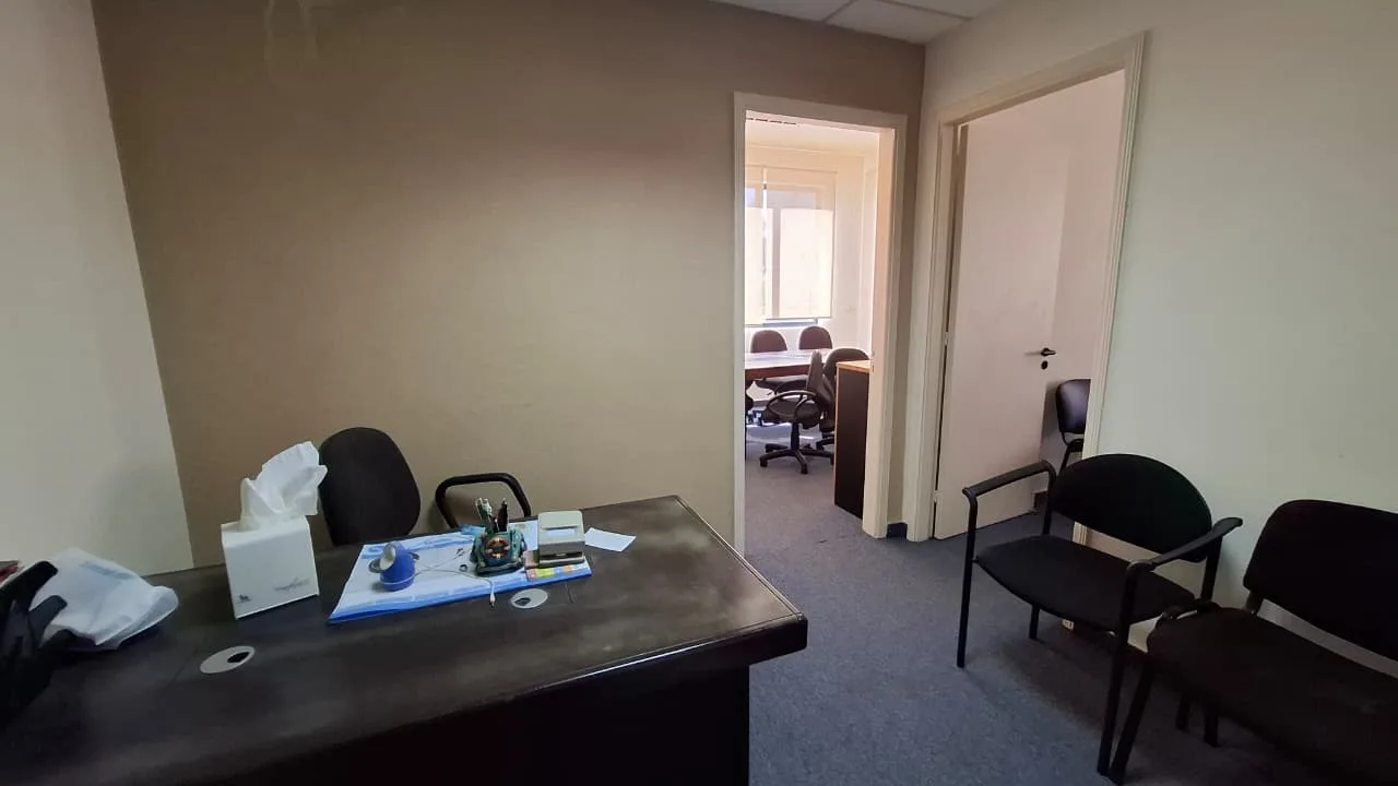 Office for rent in Byblos — الصورة 4