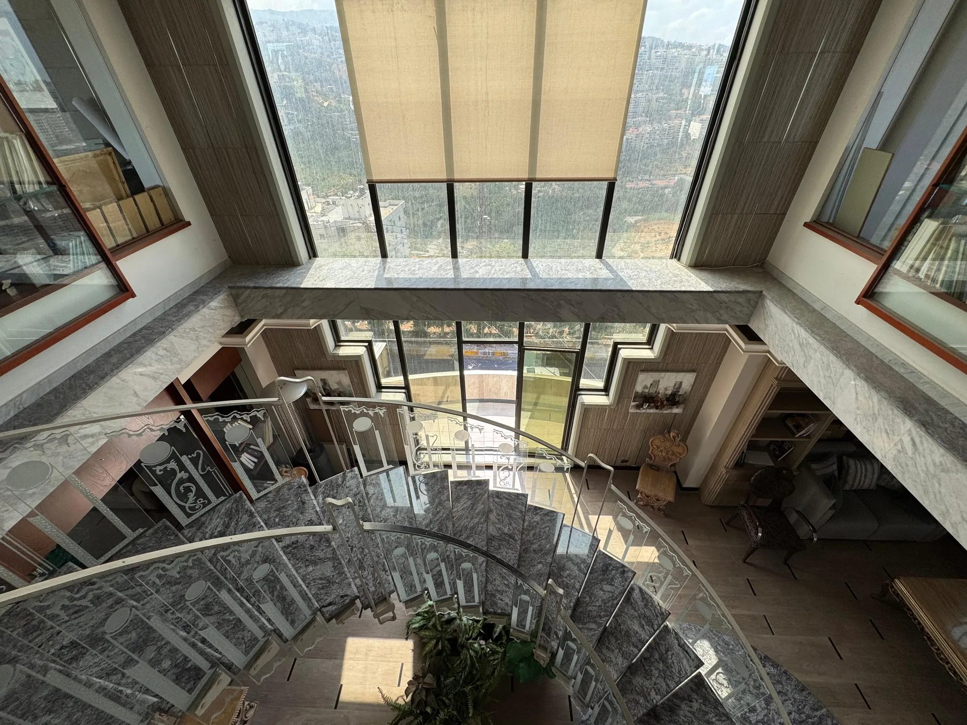 Showroom for sale in Mkalles — الصورة 5