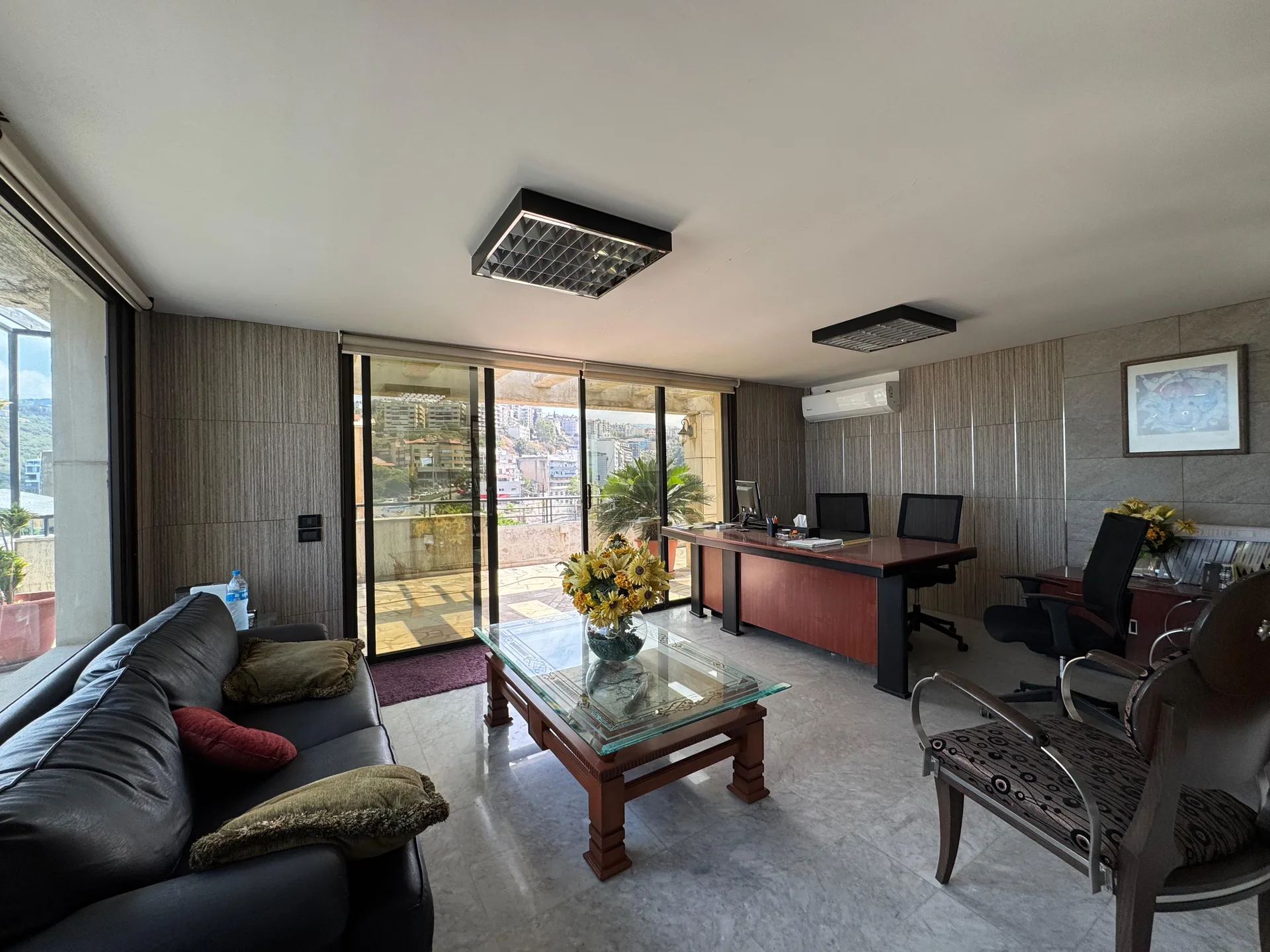 Showroom for sale in Mkalles — الصورة 9