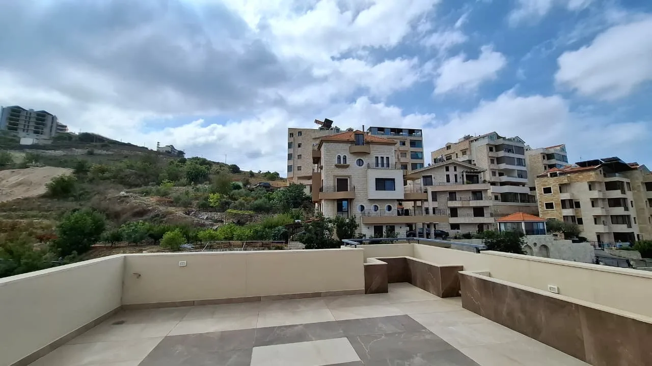 Duplex for Sale in Byblos, Lebanon — الصورة 8