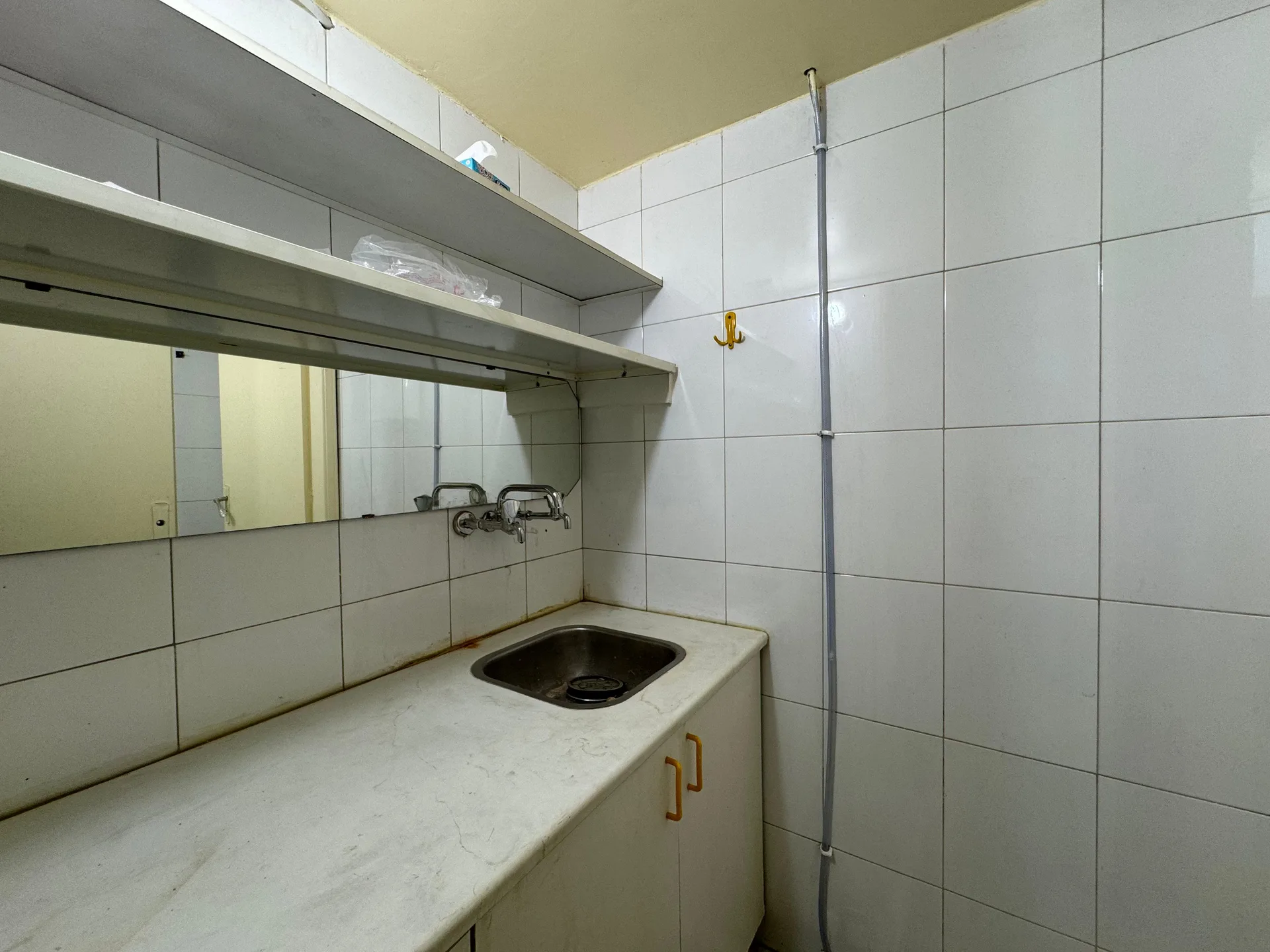 Shop for sale in Mansourieh — الصورة 6