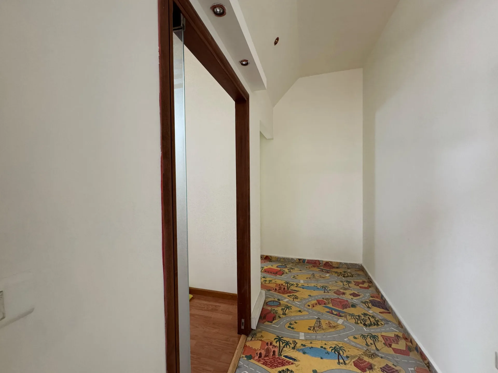 Shop for sale in Mansourieh — الصورة 5