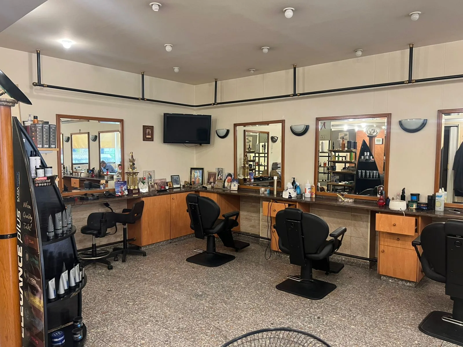 Shop for sale in Ain el remmeneh — الصورة 4