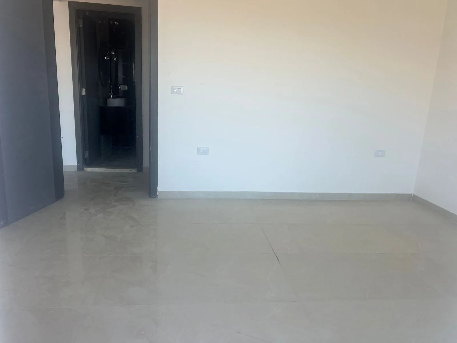 Apartment for Sale in Aley, Lebanon — الصورة 5