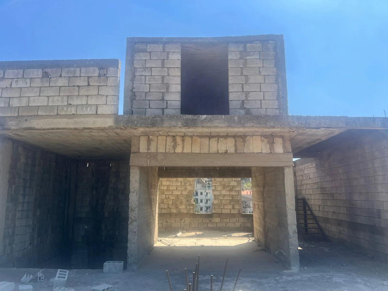 Triplex for Sale in Aley, Lebanon — photo 1