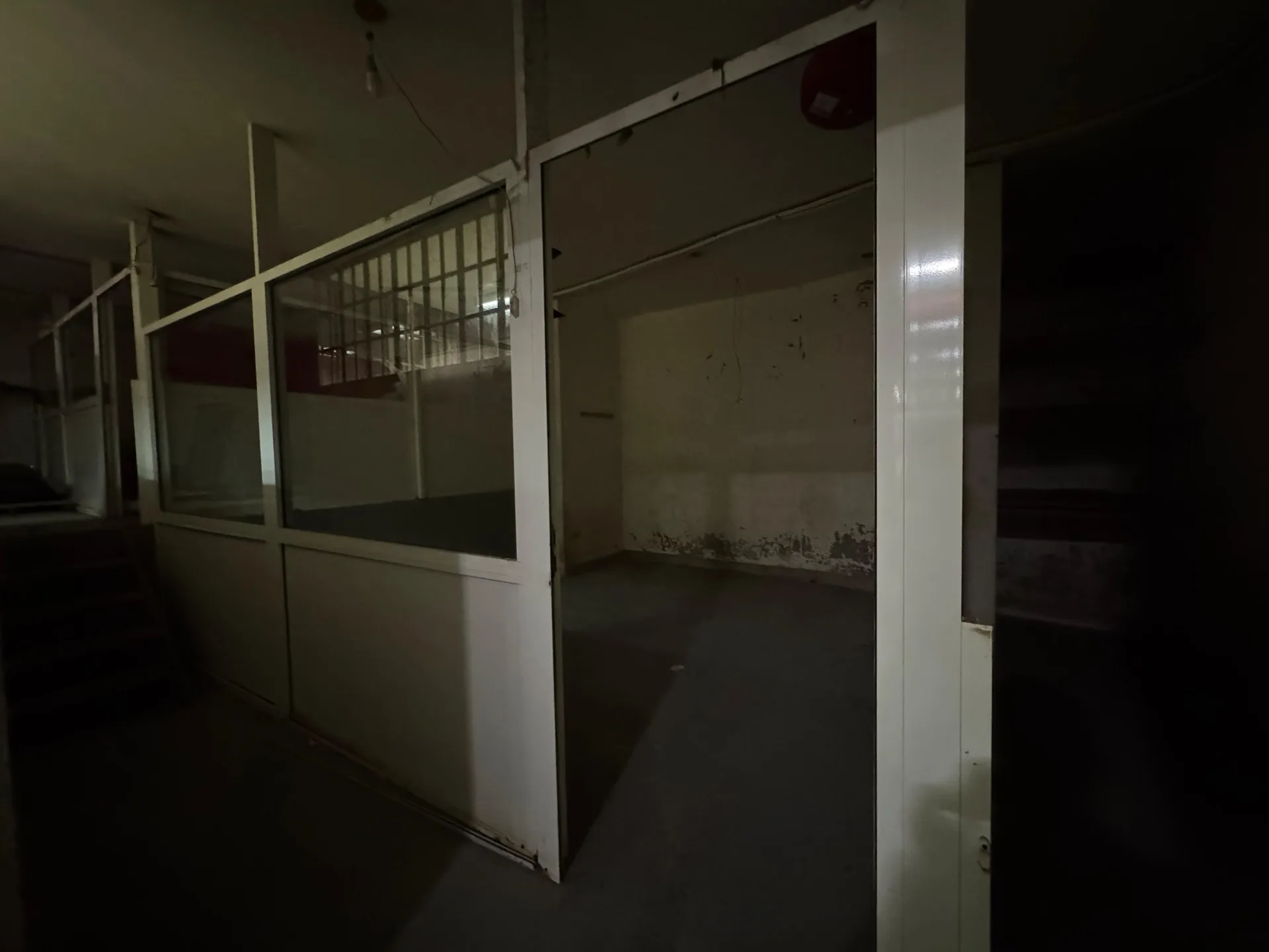 Warehouse for rent in Hazmieh — الصورة 4