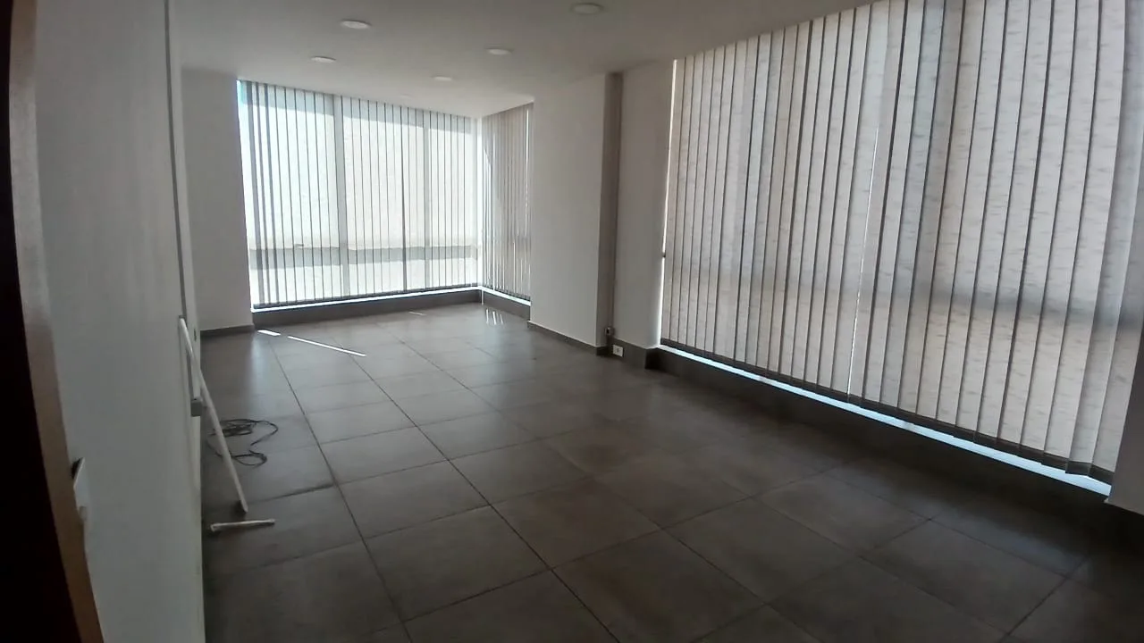 Office for rent in Jdeideh