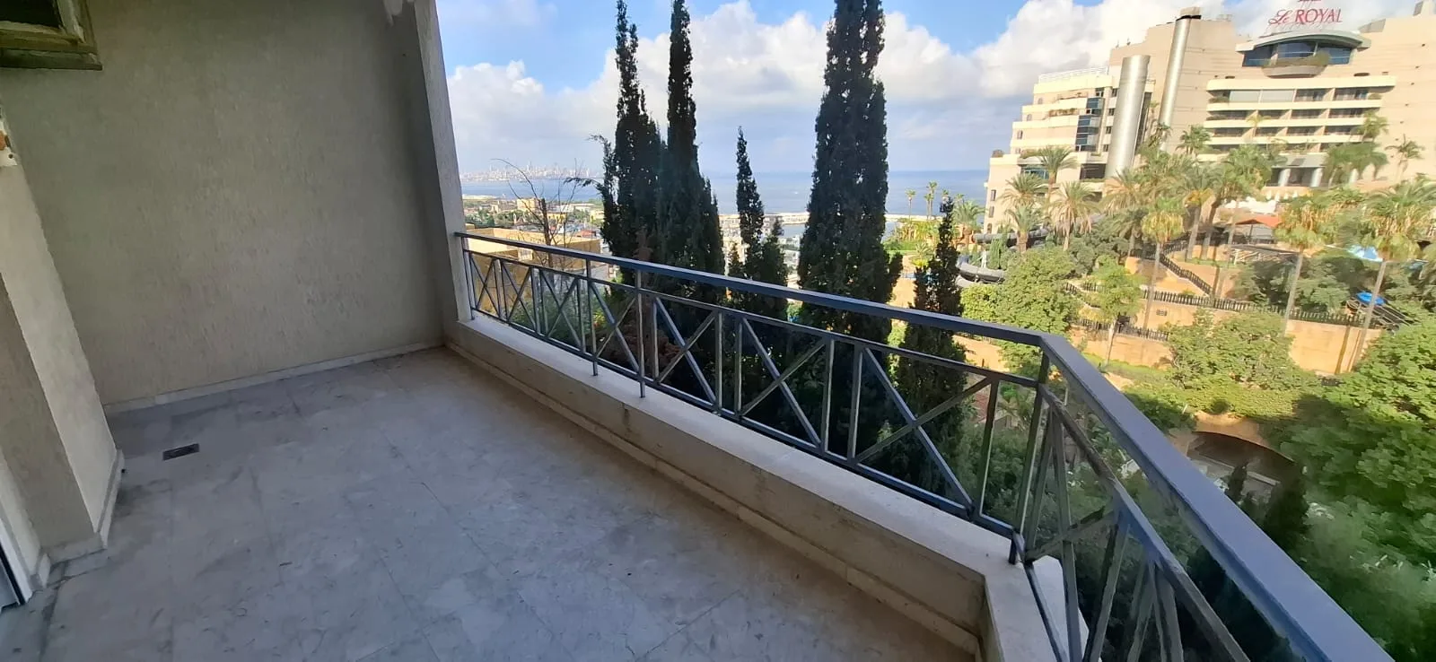 Apartment for Rent in Dbayeh, Lebanon — الصورة 3