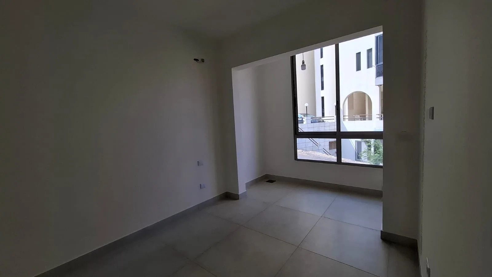 Apartment for Sale in Gharfine, Lebanon — الصورة 3