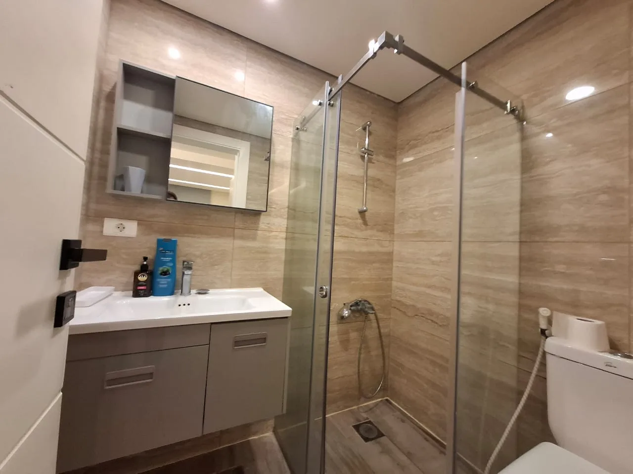 Apartment for Rent in Tabarja, Lebanon — الصورة 10