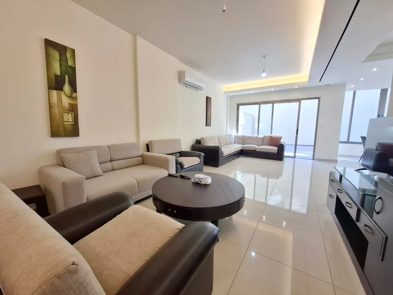 Apartment for Rent in Tabarja, Lebanon — الصورة 4