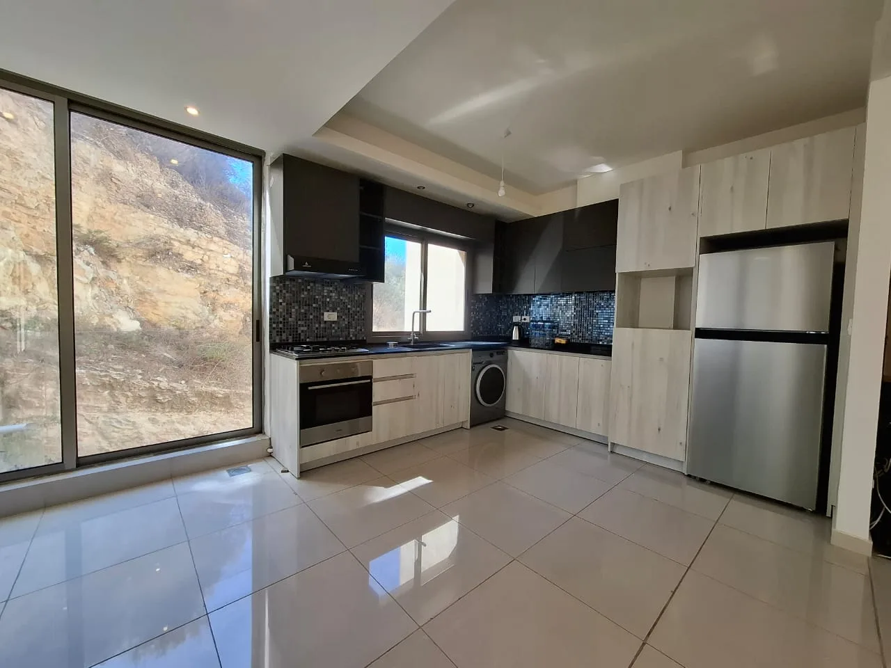 Apartment for Rent in Tabarja, Lebanon — الصورة 5