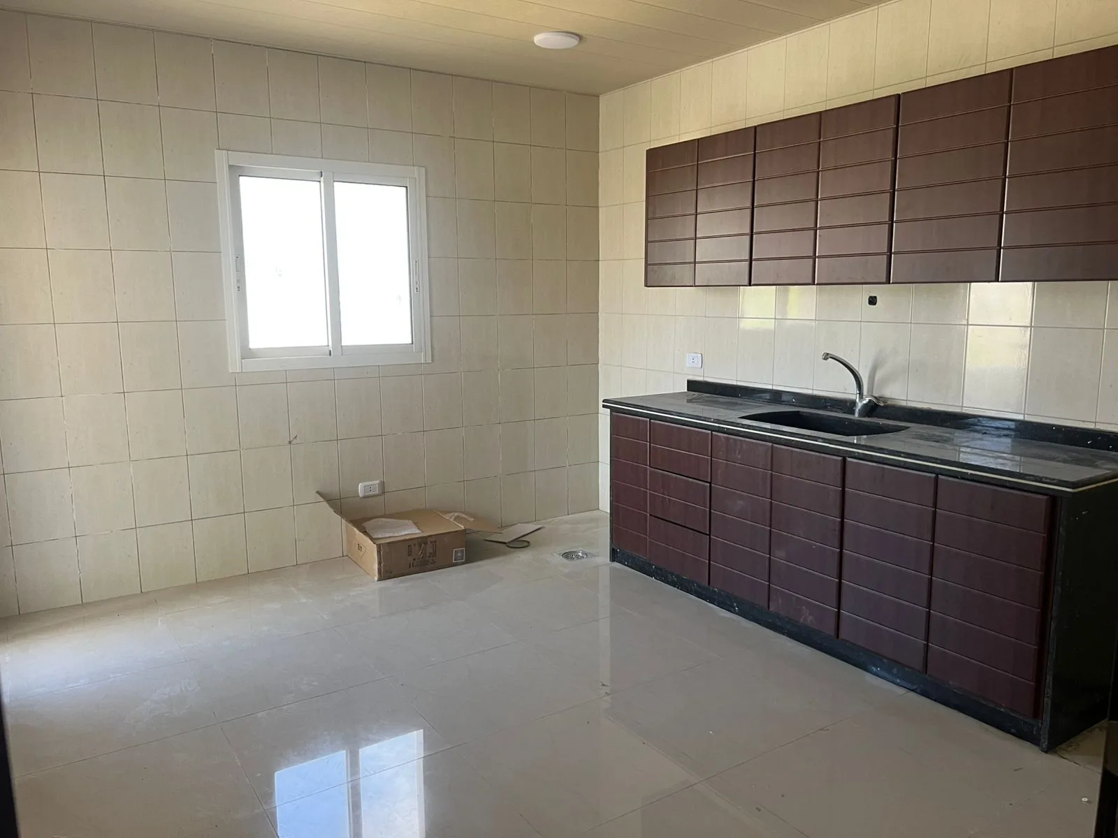 Apartment for Sale in Saoufar, Lebanon — الصورة 3