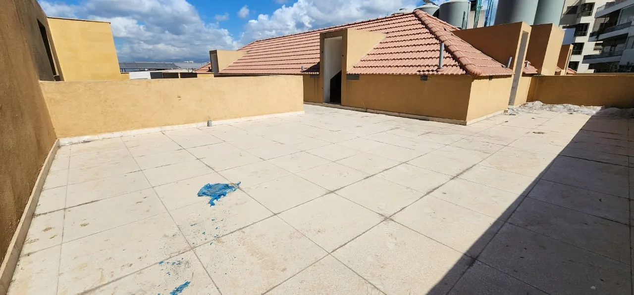 Apartment for Sale in Hazmieh, Lebanon — الصورة 2