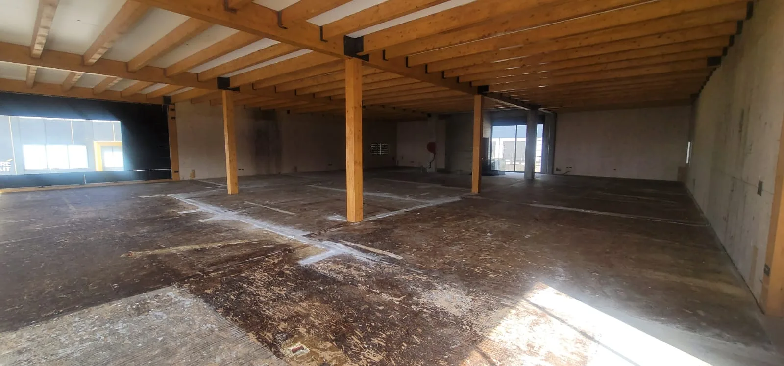 Showroom for Rent in Zouk Mosbeh, Lebanon