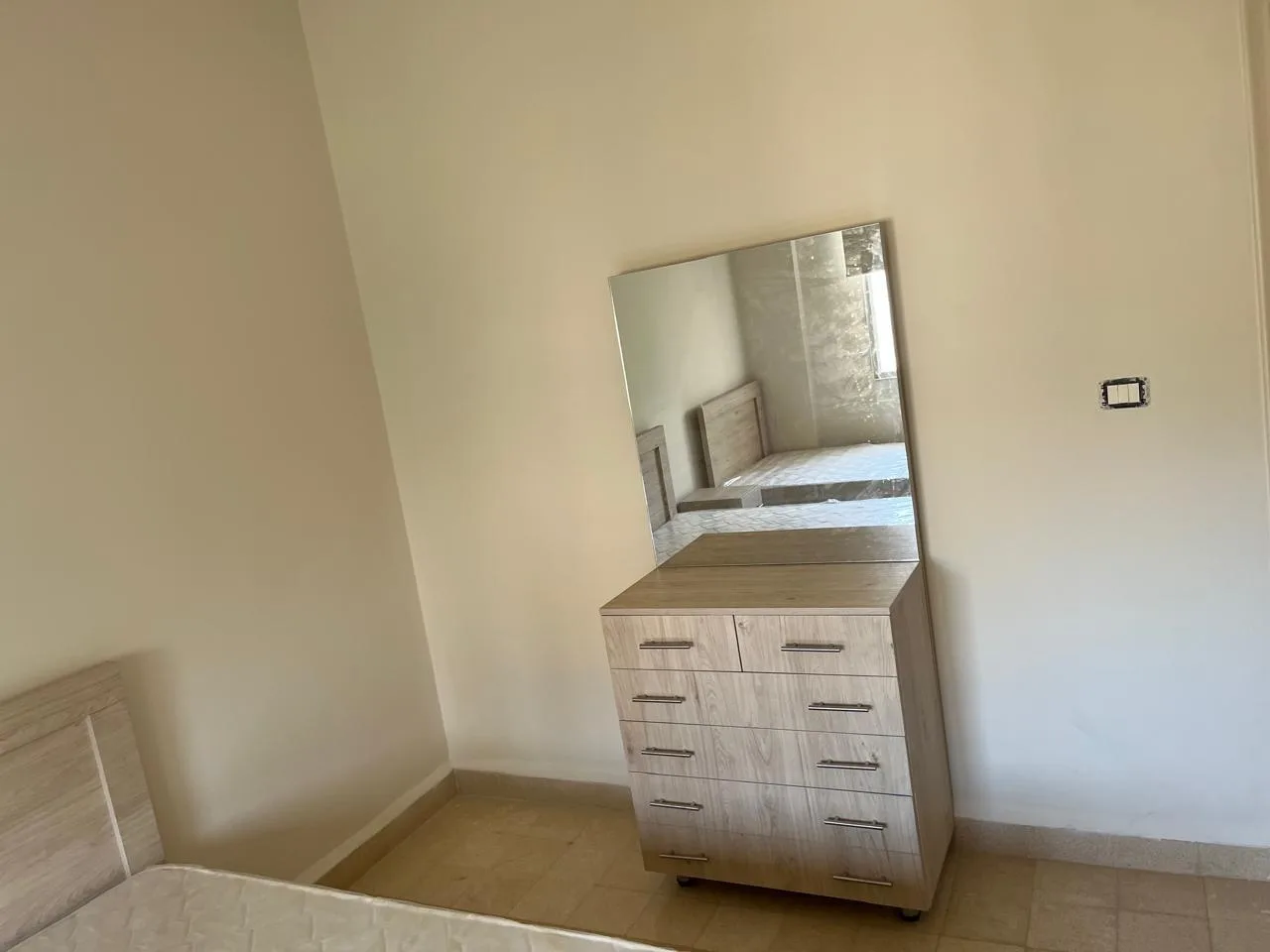 Apartment for Rent in Gemmayzeh, Beirut, Lebanon — الصورة 7